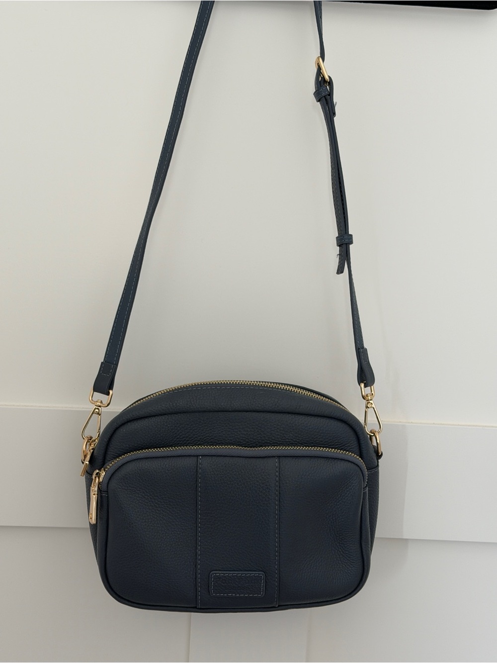 Pom Pom London Original Plus Bag Crossbody Bag with Gold Hardware